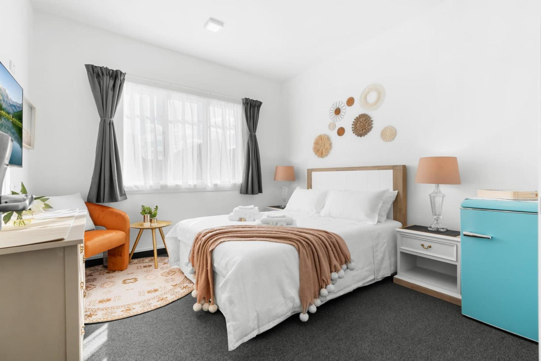 Perfect For Up To 12-guests Christchurch